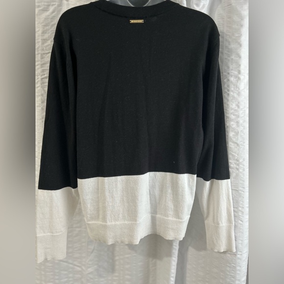 Michael Kors woman’s Sweater in Black and White - Picture 2 of 2